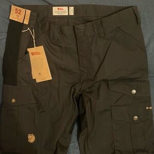 36” Grey (NWT) MEN’S
FJÄLLRÄVEN VIDDA PRO TROUSERS